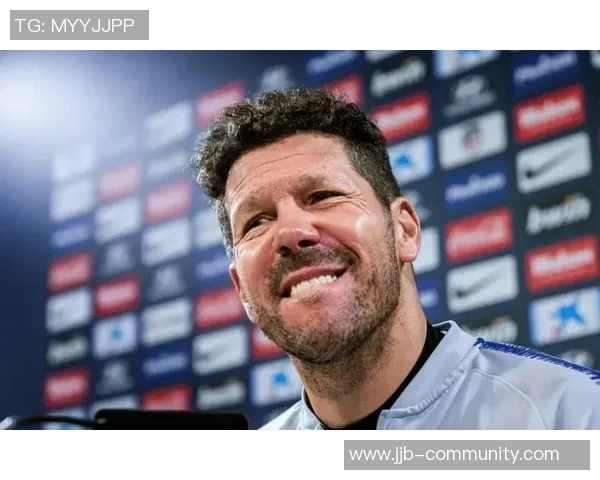 西甲赛场冷门波尔图大胜曼联补时进球点燃全场激情