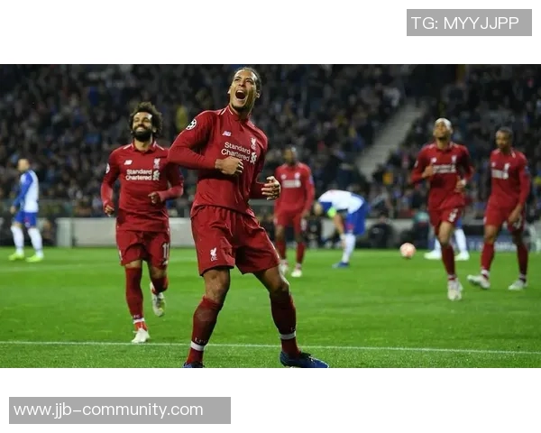 英超精彩对决：里昂逆转利物浦帽子戏法引爆全场激情