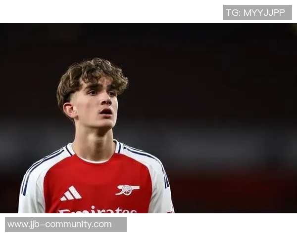 中超赛场惊现冷门阿森纳大胜那不勒斯引发全场狂欢