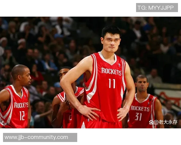 姚明首场20分精彩表现引发球迷热议展现巨人风范与篮球魅力