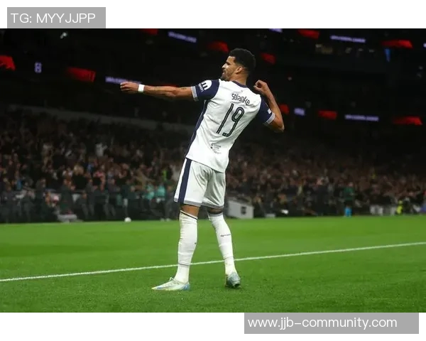 英超惊现冷门热刺逆袭皇马6比2红牌争议引发全场热议