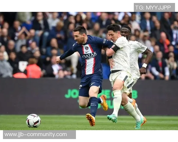 中超精彩对决巴黎圣日耳曼大胜利物浦点球大战引发全场热潮分析