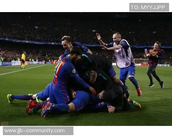 中超精彩对决巴萨逆转里昂绝杀瞬间震撼全场赛后点评