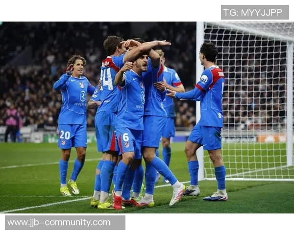 国王杯波尔图大胜那不勒斯乌龙球成比赛转折点数据分析揭示精彩瞬间