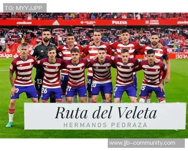 友谊赛精彩对决巴黎圣日耳曼与阿森纳战成平局引发全场热烈反响